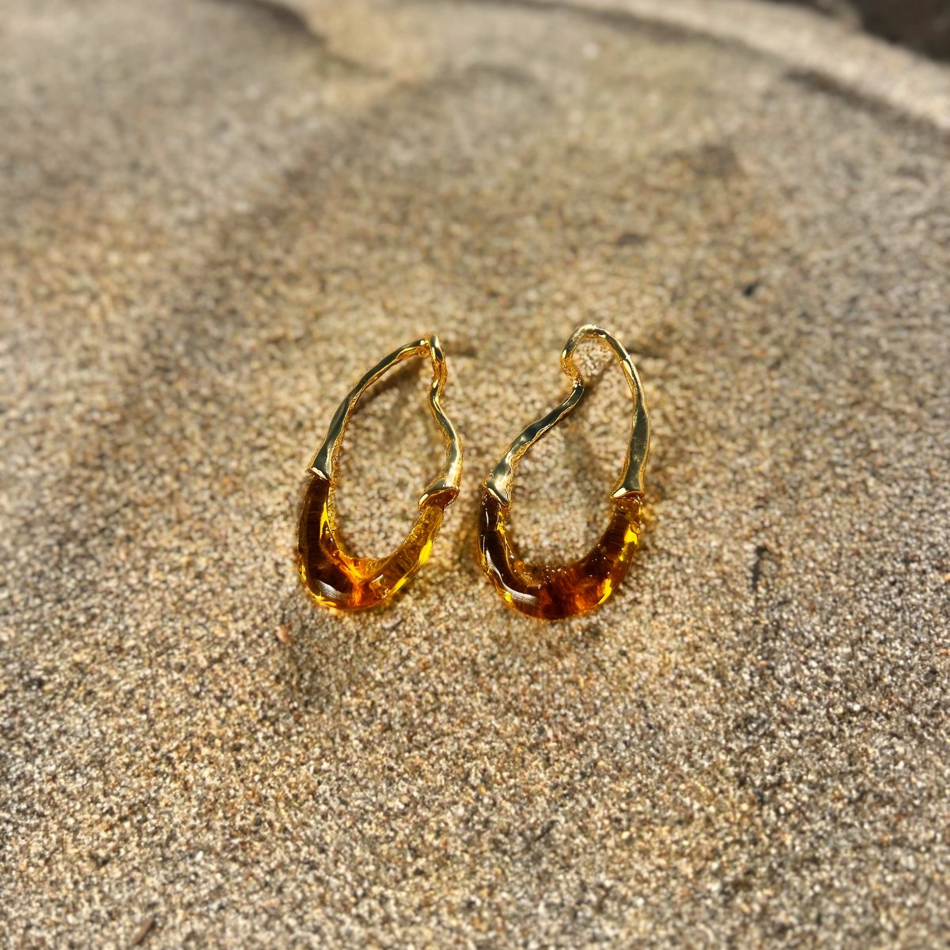 Laurel Hoops Caramel